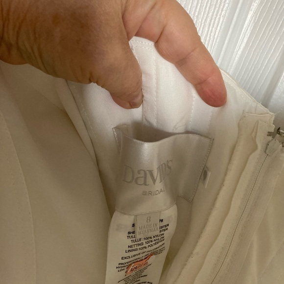 David’s Bridal Straples Wedding Dress,Embroidered Sequins Tulle Off White - Picture 5 of 6